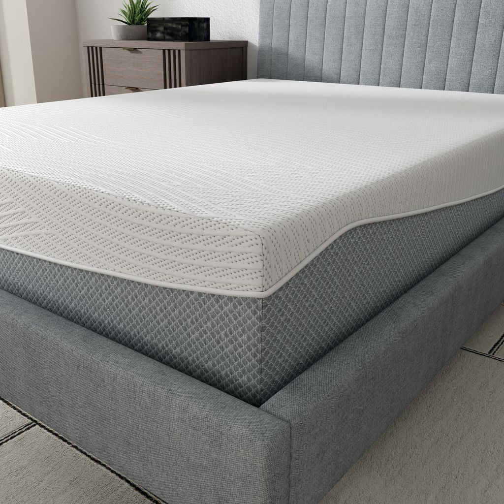 EcoCore Hybrid Mattress medium plush corner detail showing edge support